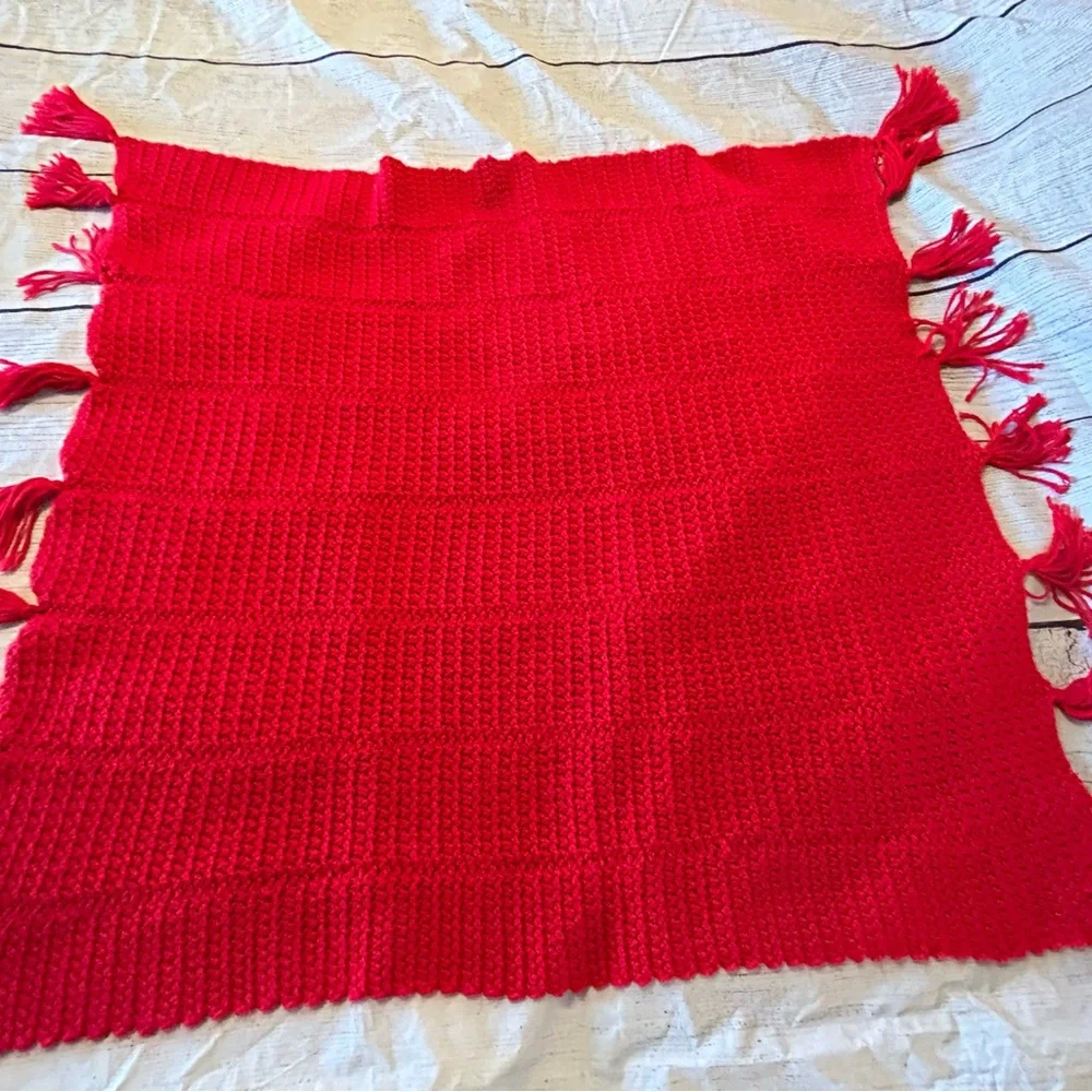 Handmade Bright‎ Red Throw Blanket with Tassels